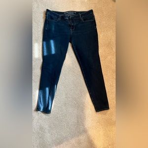 American eagle dark wash
